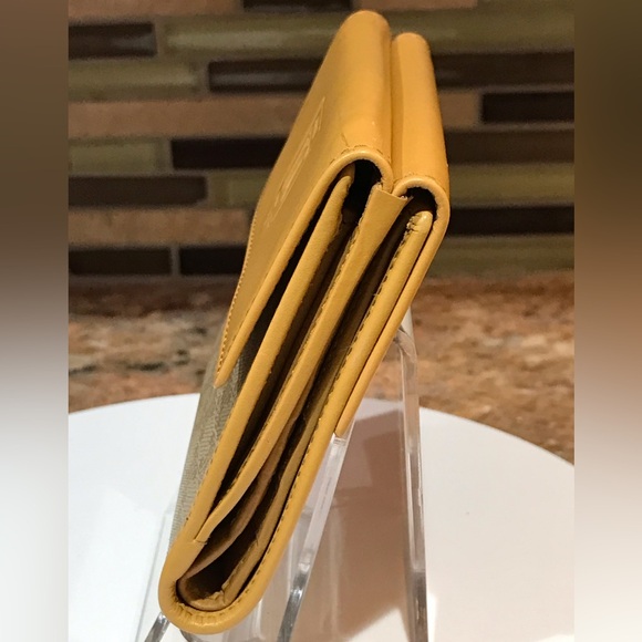 CELINE Signature Macadam Trifold Wallet π§‘ - Picture 10 of 16